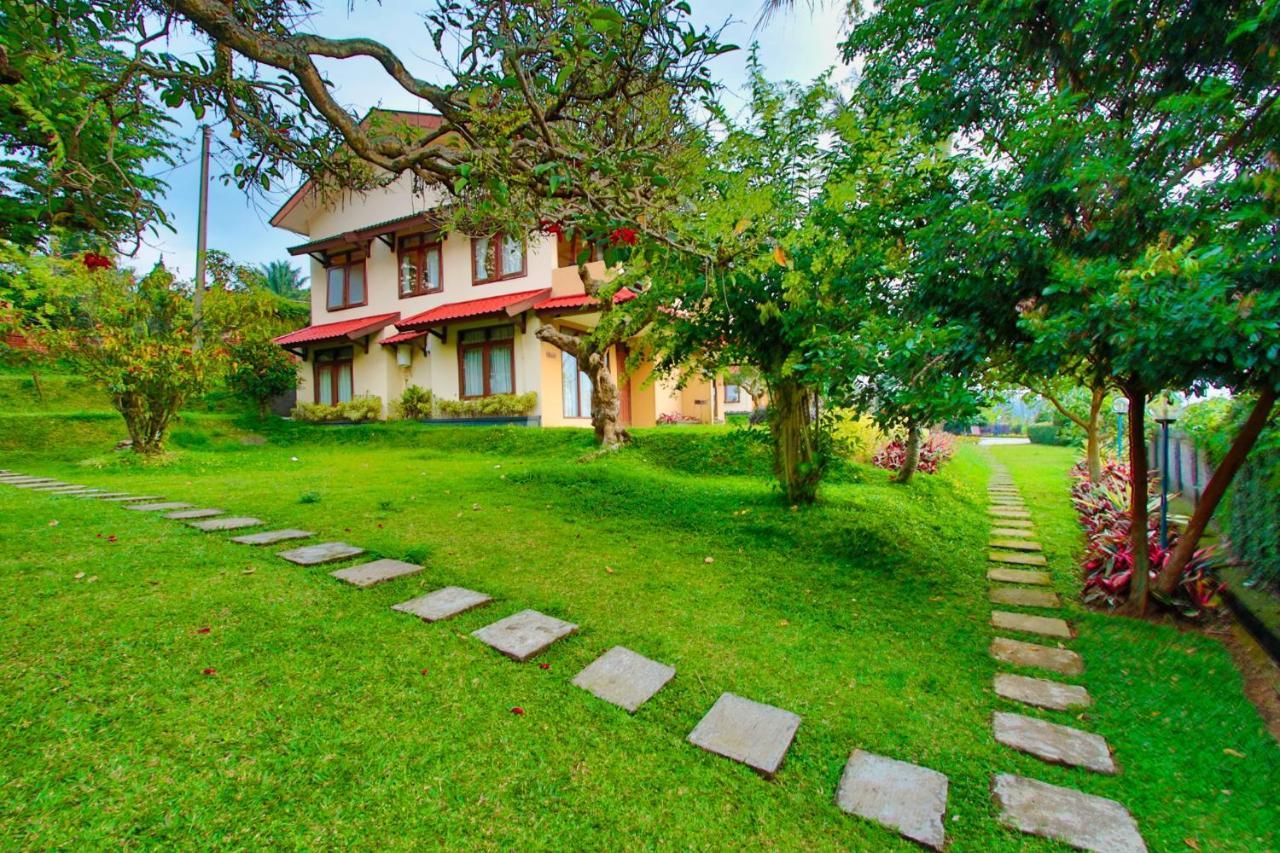 Hotel The Jayakarta Cisarua Puncak Exterior foto