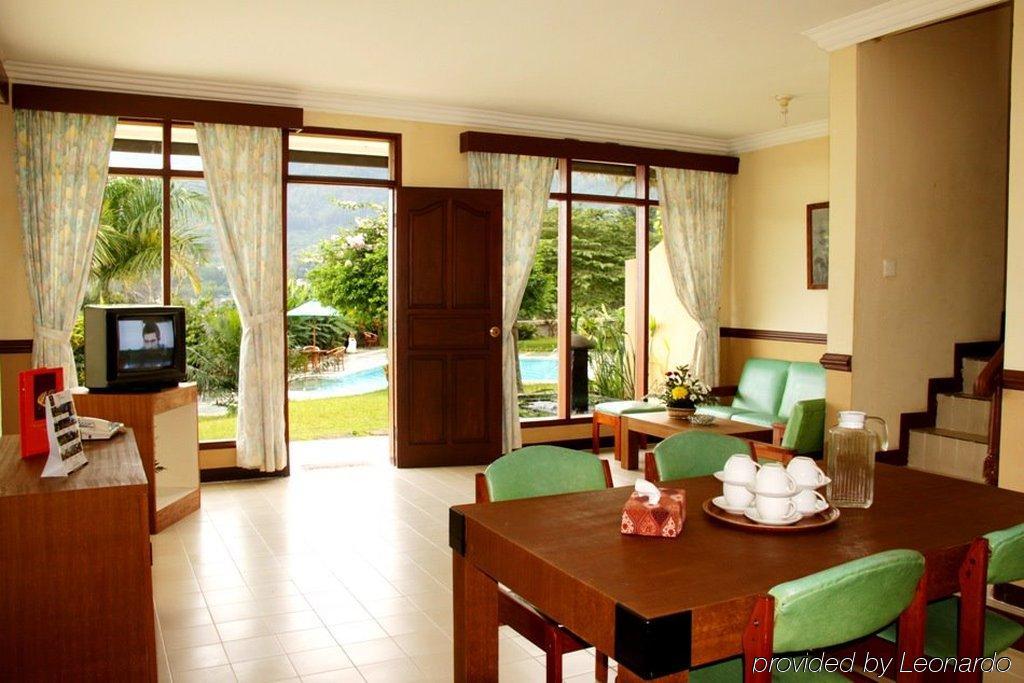 Hotel The Jayakarta Cisarua Puncak Exterior foto
