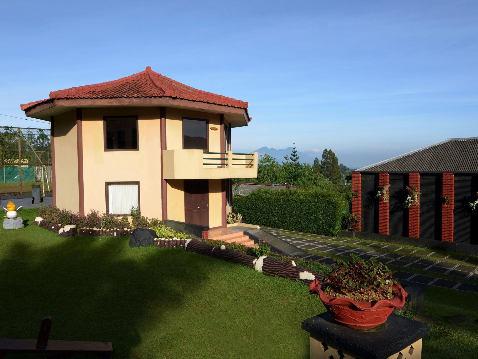 Hotel The Jayakarta Cisarua Puncak Exterior foto