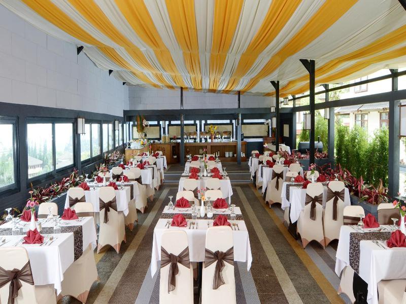 Hotel The Jayakarta Cisarua Puncak Exterior foto